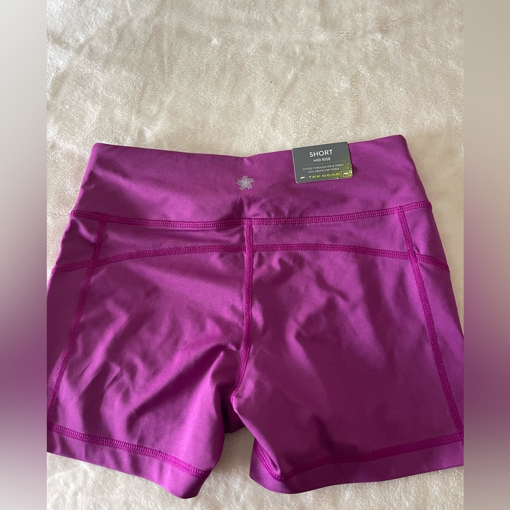 Kohls athletic spandex like shorts, size small